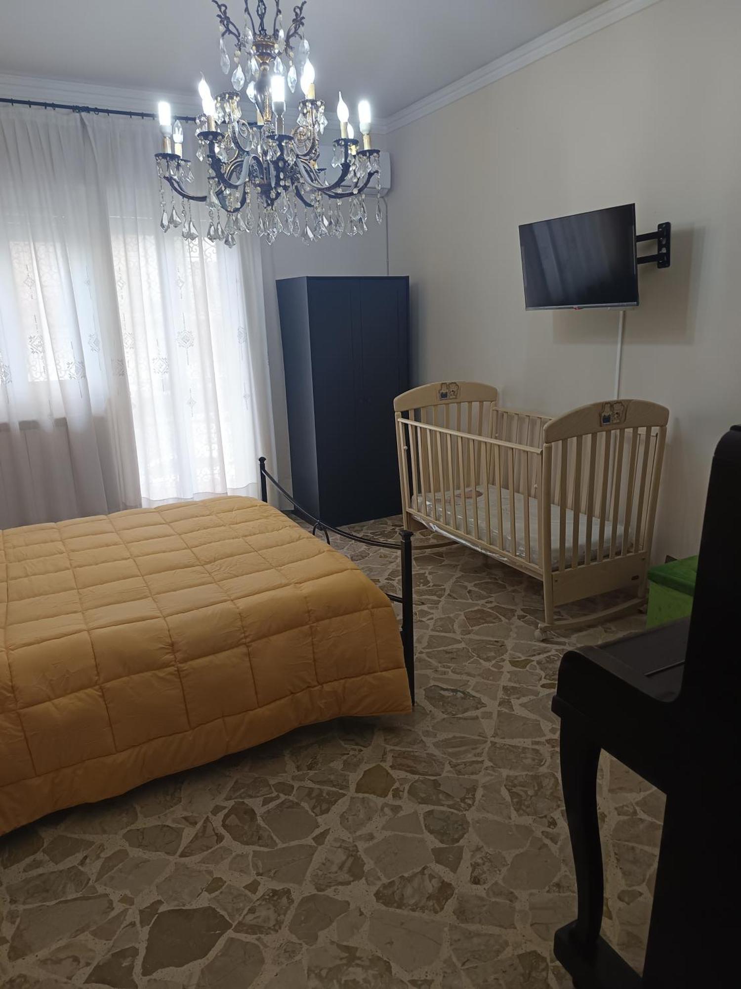 New Dawn Apartment, Appartamento Turistico, Casa Per Vacanza, Tre Camere Indipendenti คาตาเนีย ภายนอก รูปภาพ