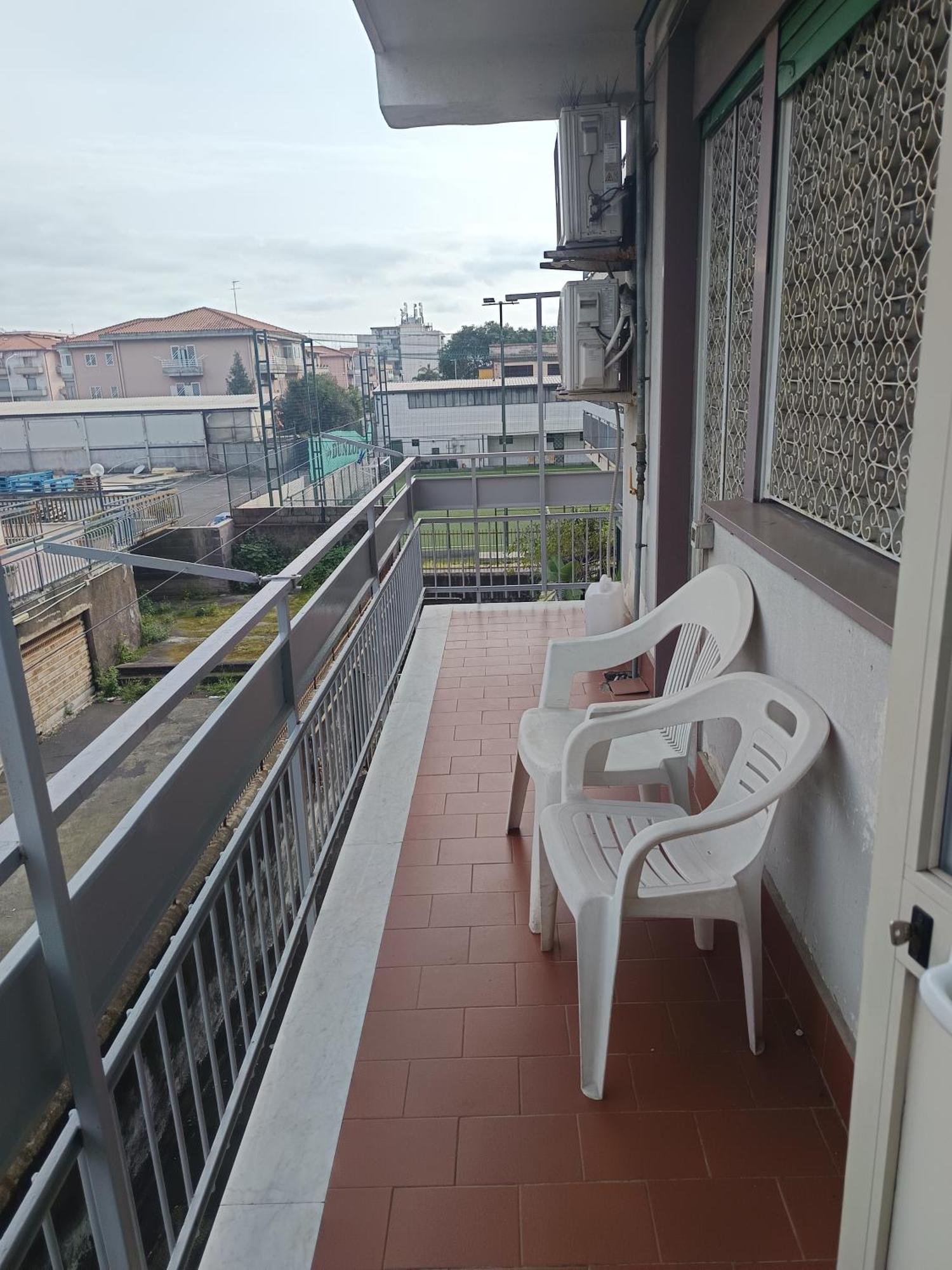 New Dawn Apartment, Appartamento Turistico, Casa Per Vacanza, Tre Camere Indipendenti คาตาเนีย ภายนอก รูปภาพ